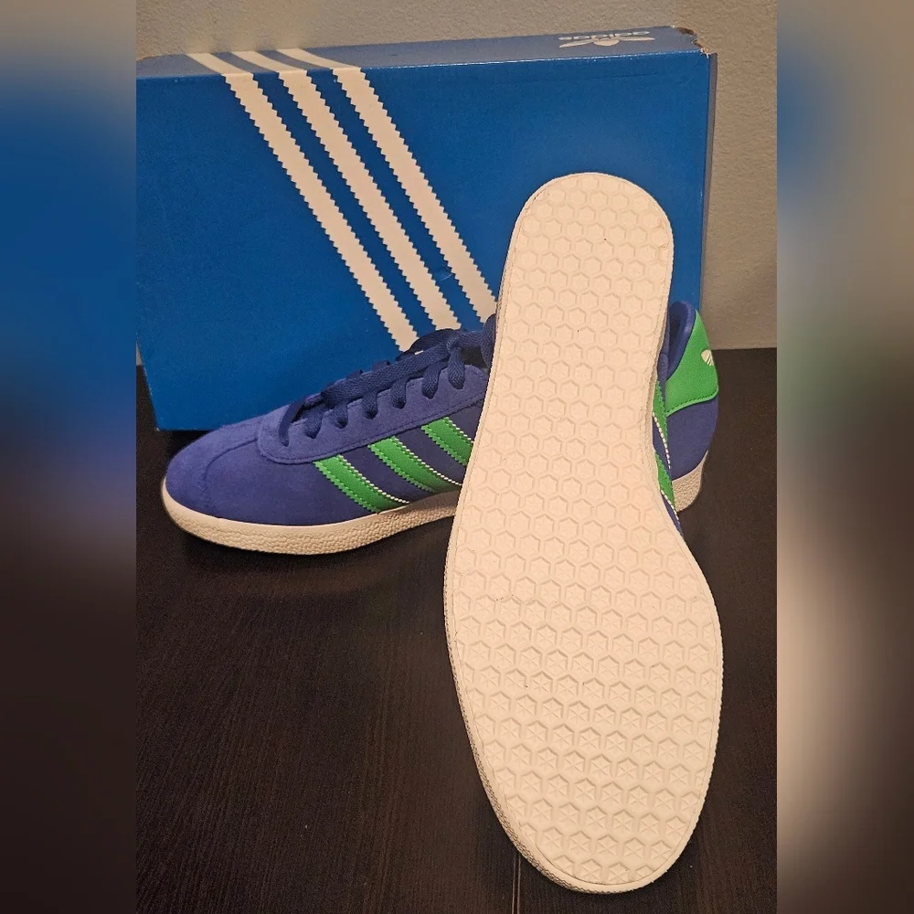 Adidas Gazelle Royal Blue with Green Stripes - Picture 7 of 10